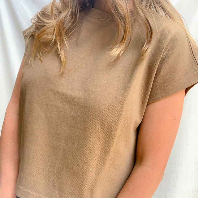 Jeanne Tee in Tobacco