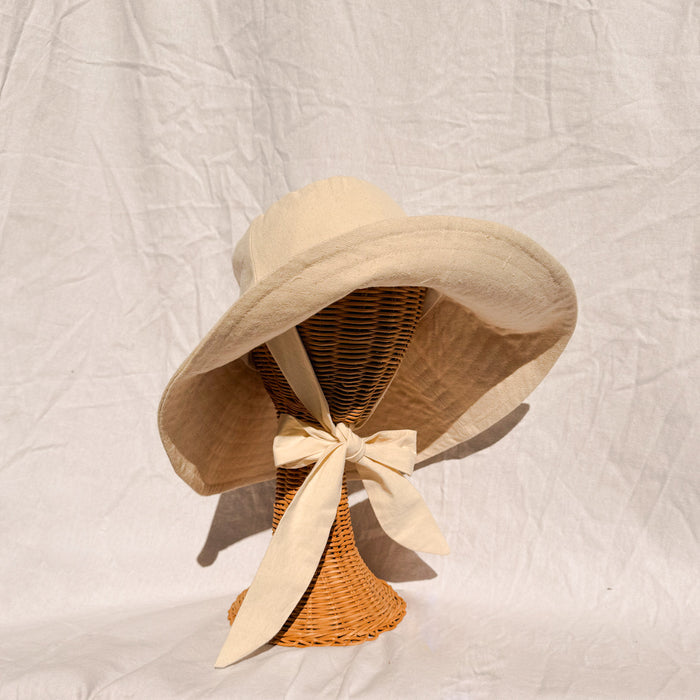Canvas Hat with Tie