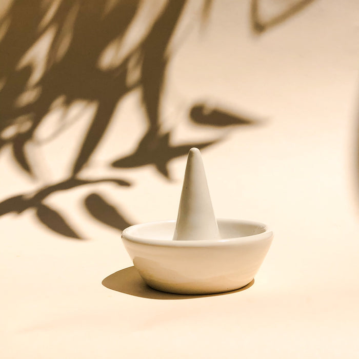 Ceramic Ring Holder