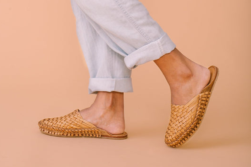 Mohinder Woven Slides-Natural Leather